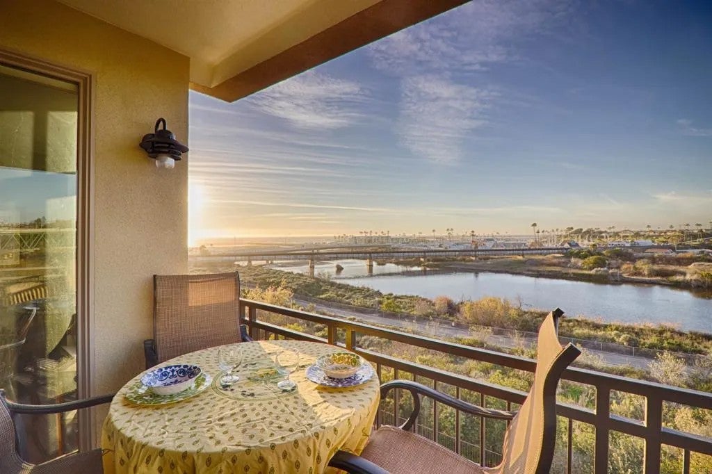 1019 Costa Pacifica Way 1206