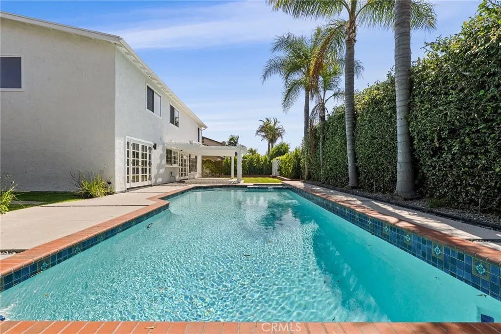 Photo of 8522 Boise Drive, Huntington Beach, CA 92646 (MLS # OC26164306)