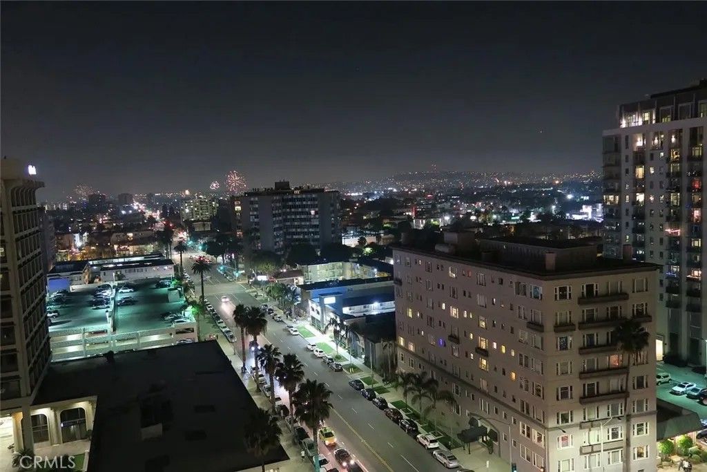 Photo of 525 E Seaside Way #1509, Long Beach, CA 90802 (MLS # DW26082441)