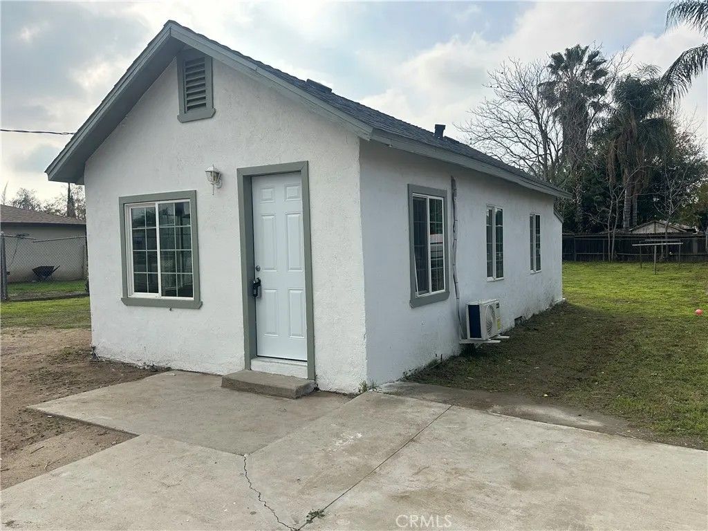 Photo of 249 Monroe Street, Arvin, CA 93203 (MLS # SC25266968)