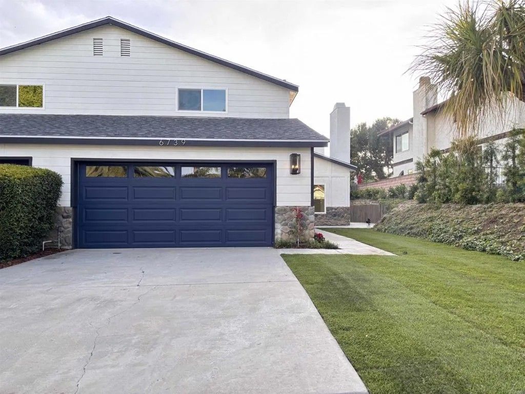 Photo of 6739 Cantil Street, Carlsbad, CA 92009 (MLS # PTP2603227)