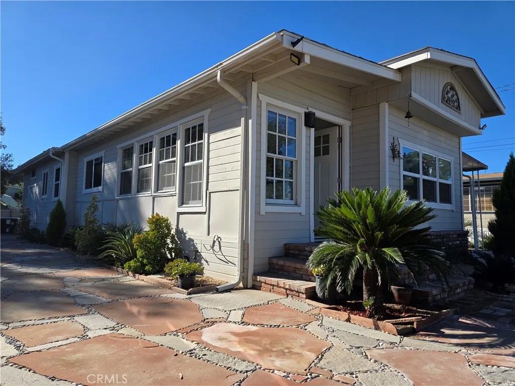 Photo of 45371 Cardiff St, Hemet, CA 92544 (MLS # IG25272119)