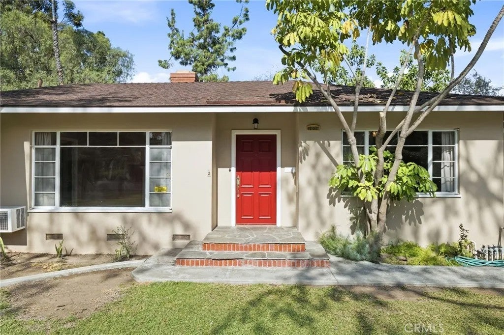 1019 Grandview