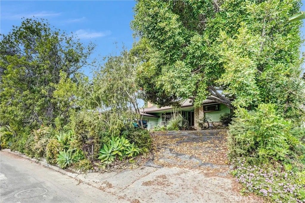 Photo of 11500 Thurston, Los Angeles, CA 90049 (MLS # PF26033756)
