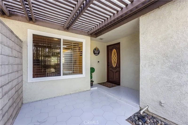 5504 E Vista Del Rio