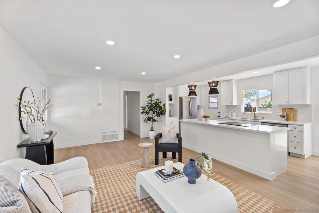 Photo of 4915 Mount Gaywas Dr, San Diego, CA 92117 (MLS # 2600279)