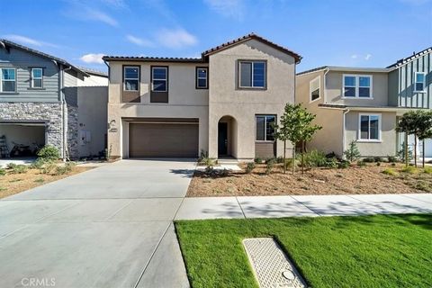 Photo of 3809 Crossen Drive, Corona, CA 92883 (MLS # OC25251943)