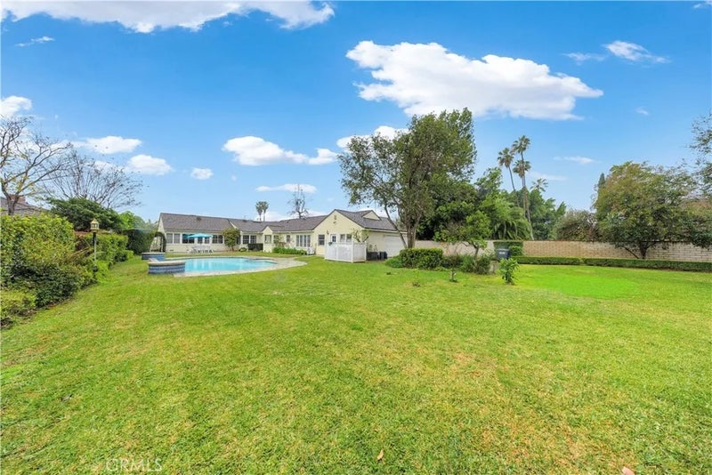2835 Devonport