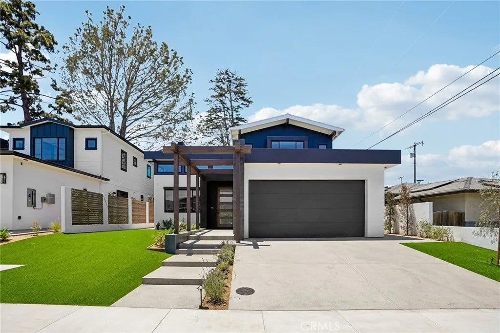 17003 Haas Avenue