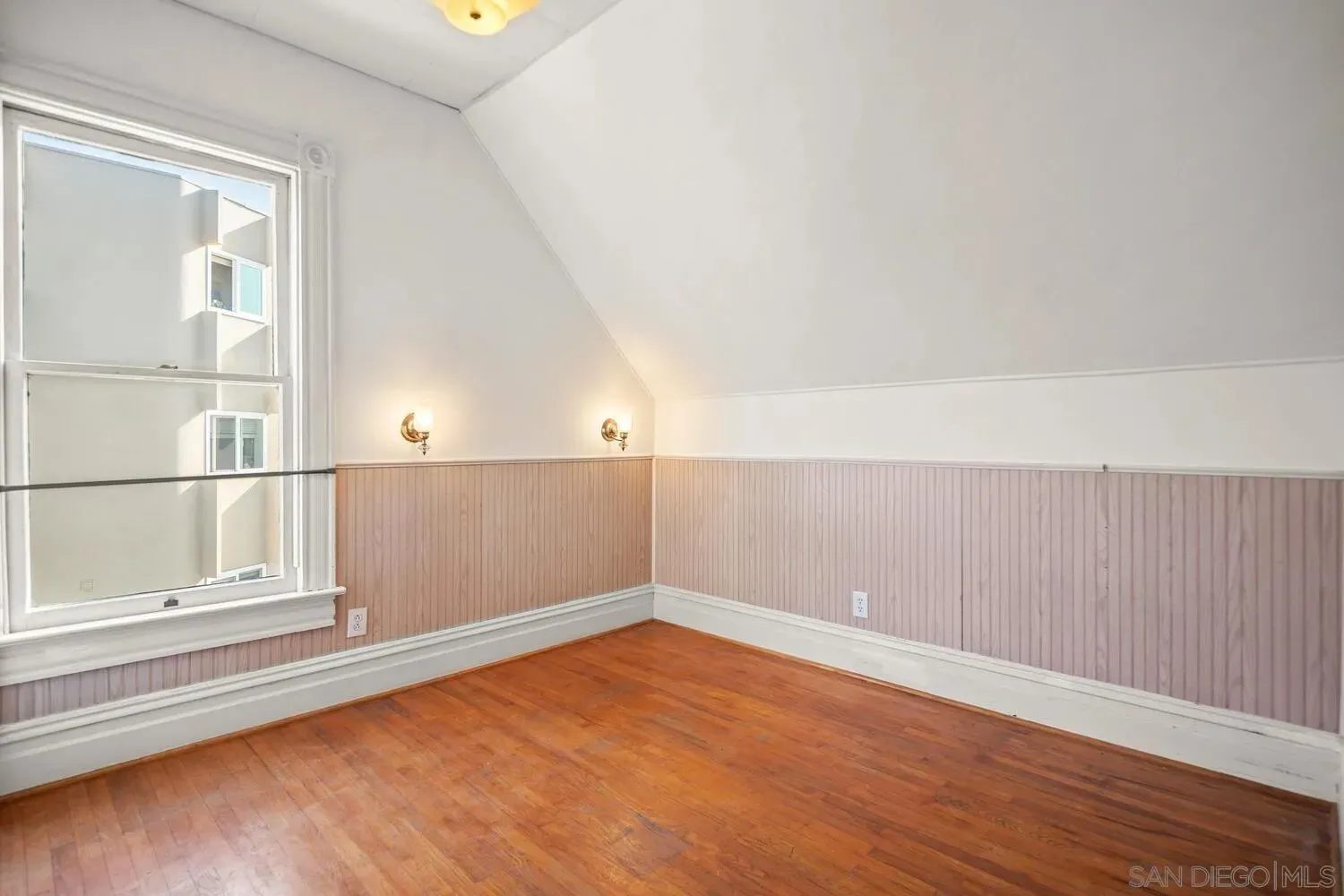 Coronado, California 92118, United States, 4 Bedrooms Bedrooms, ,4 BathroomsBathrooms,Residential,Active,159524