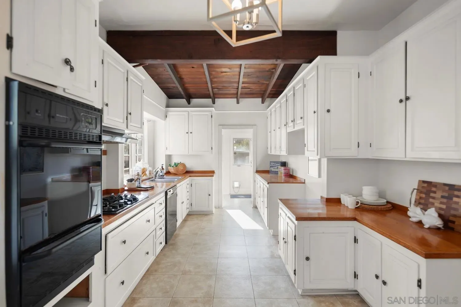 Coronado, California 92118, United States, 4 Bedrooms Bedrooms, ,4 BathroomsBathrooms,Residential,Active,159524