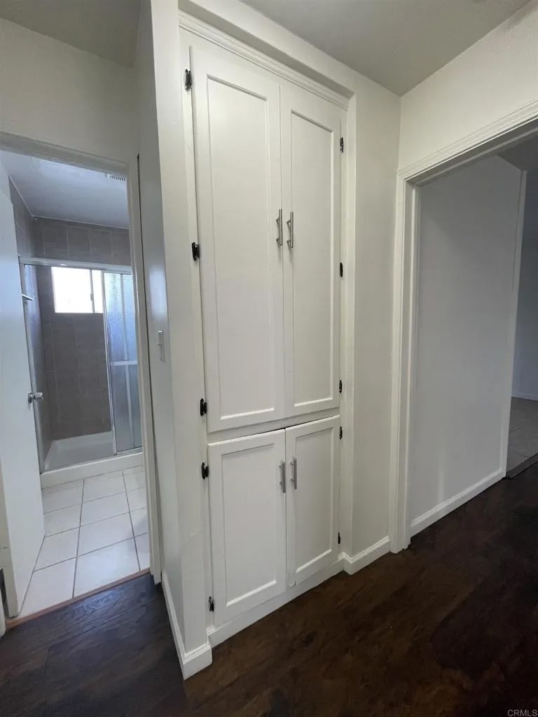 331 E 5th Street