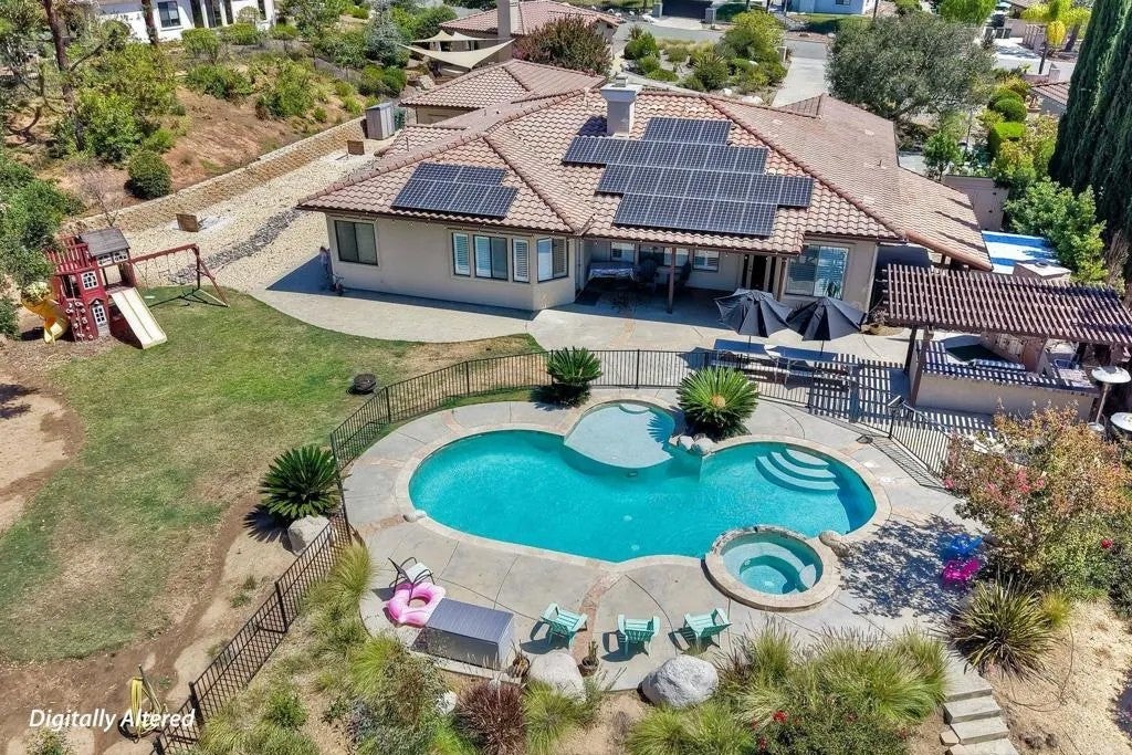 3737 Cedar Vale Way