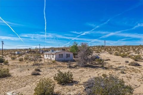 Photo of 1760 Valleyview, 29 Palms, CA 92277 (MLS # JT26067390)
