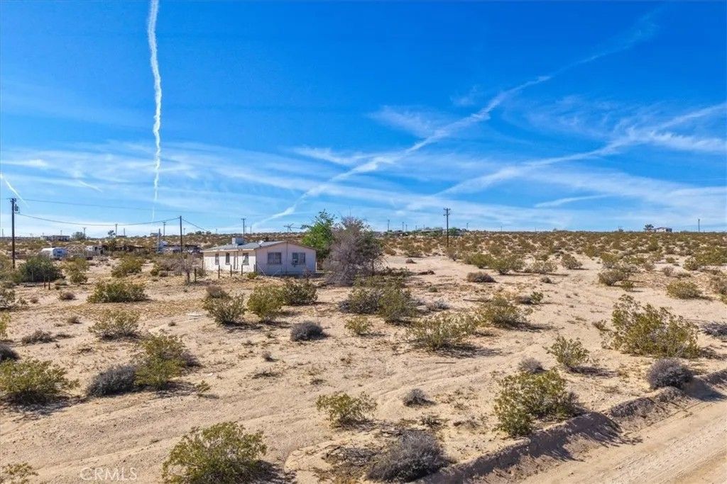 Photo of 1760 Valleyview, 29 Palms, CA 92277 (MLS # JT26067390)
