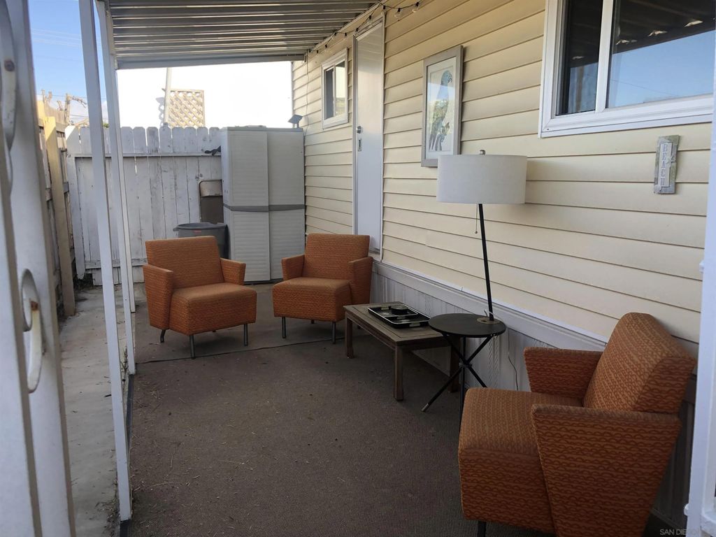 Photo of 1046 S Cleveland St #14, Oceanside, CA 92054 (MLS # 250043295)