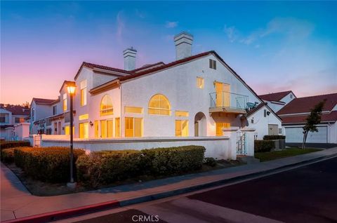 Photo of 29472 Courtney Place, Temecula, CA 92591 (MLS # SW25274860)