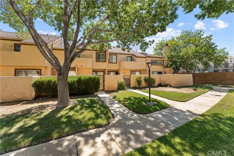 1830 E Avenue J2 3