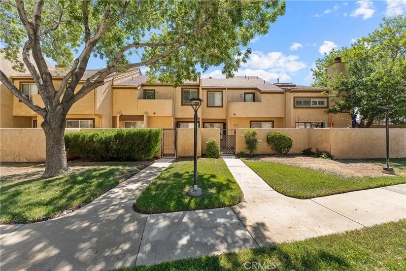 1830 E Avenue J2 3