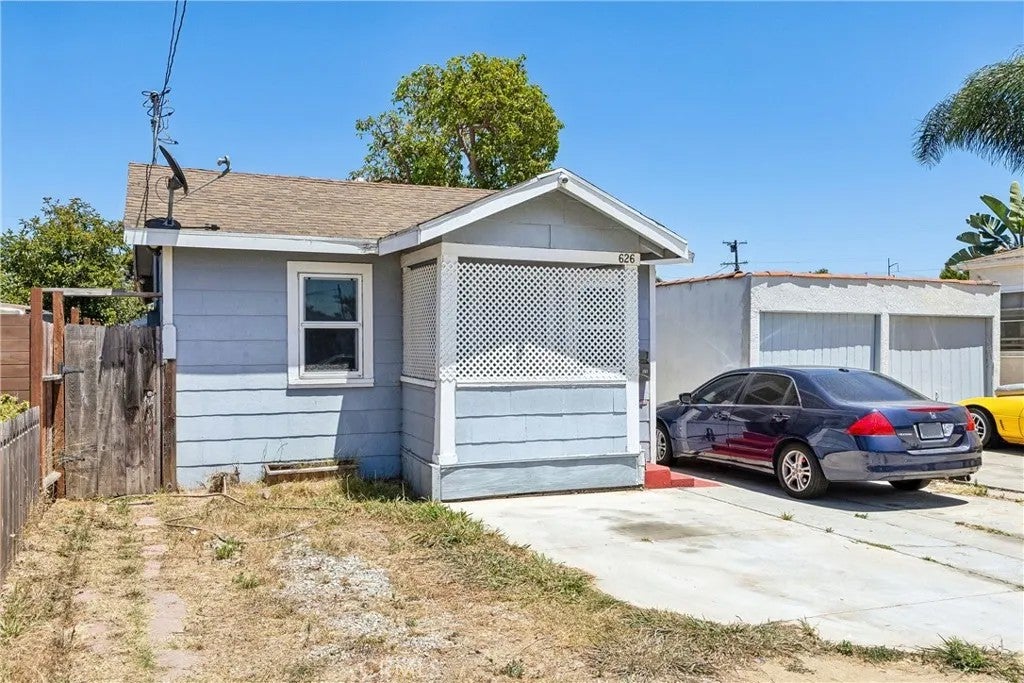 626 S Inglewood Avenue