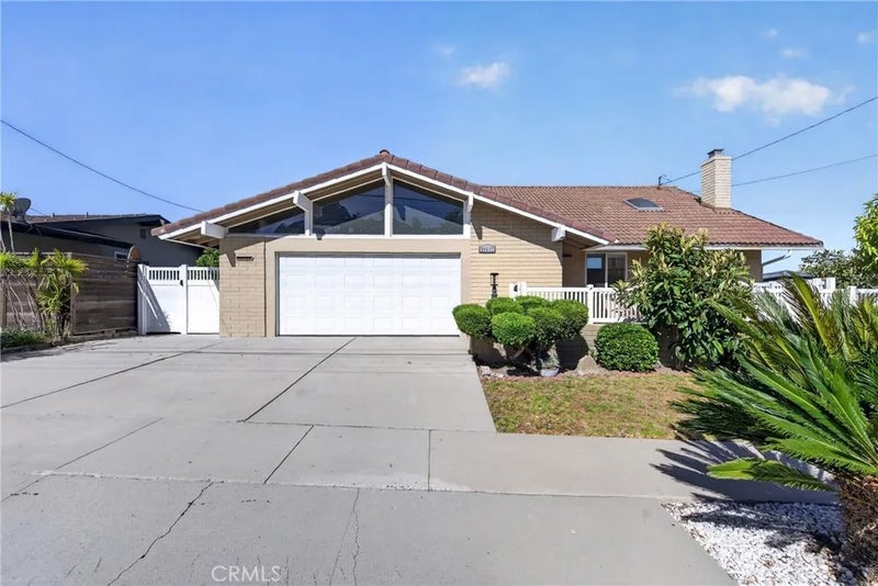 28027 Braidwood Drive