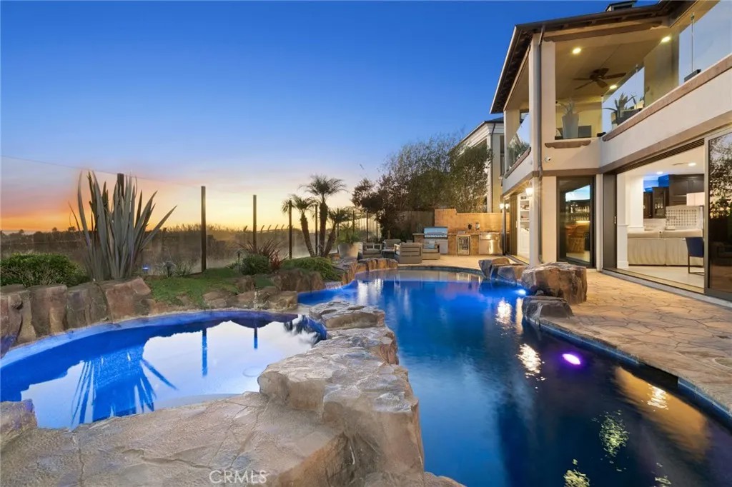 4682 Oceanridge