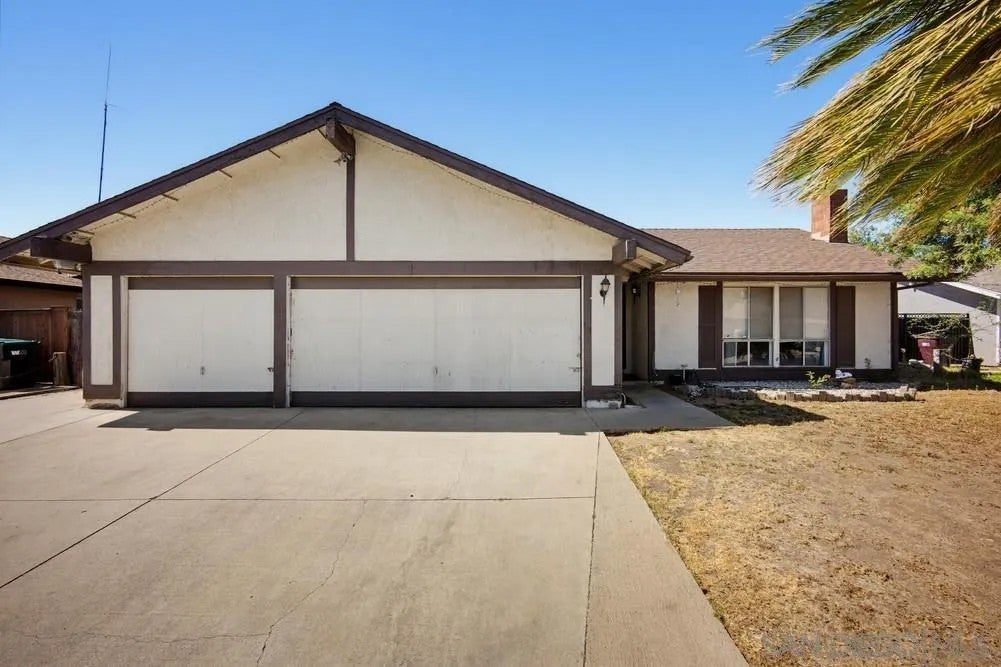 24275 Tierra De Oro Street