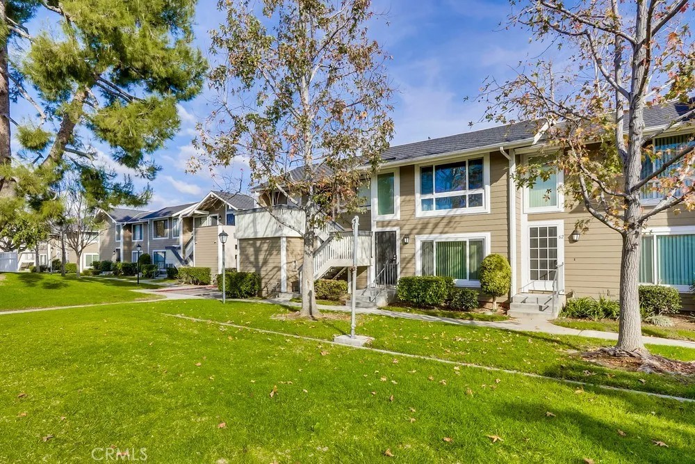 700 W Walnut Avenue 63