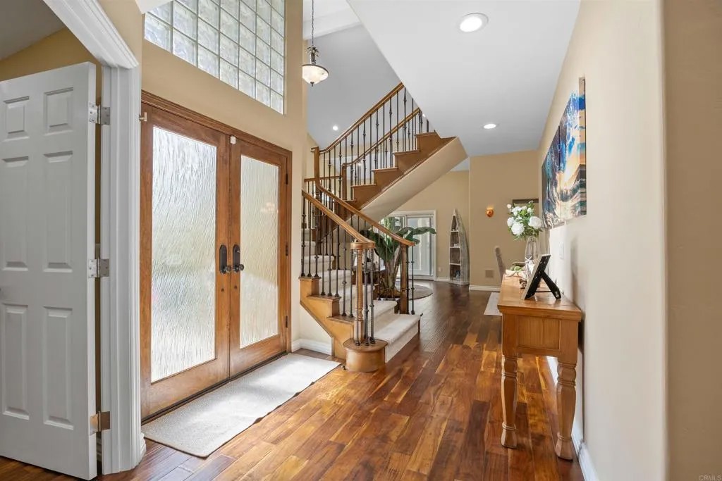 1025 Monterey Vista Way