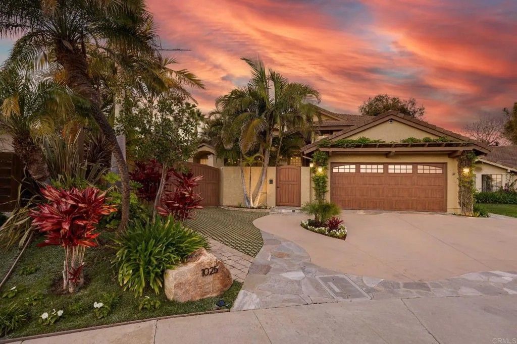 Photo of 1025 Monterey Vista Way, Encinitas, CA 92024 (MLS # NDP2602049)