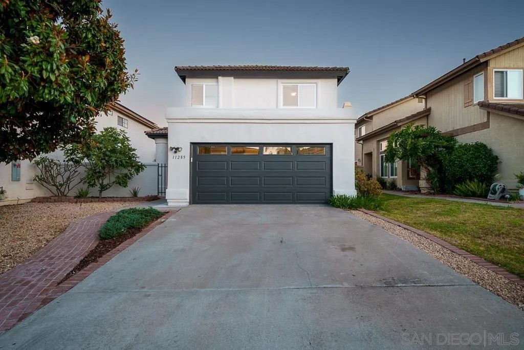 11289 Silver Buckle Way