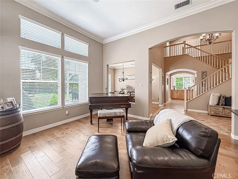 128 Laurel Ridge