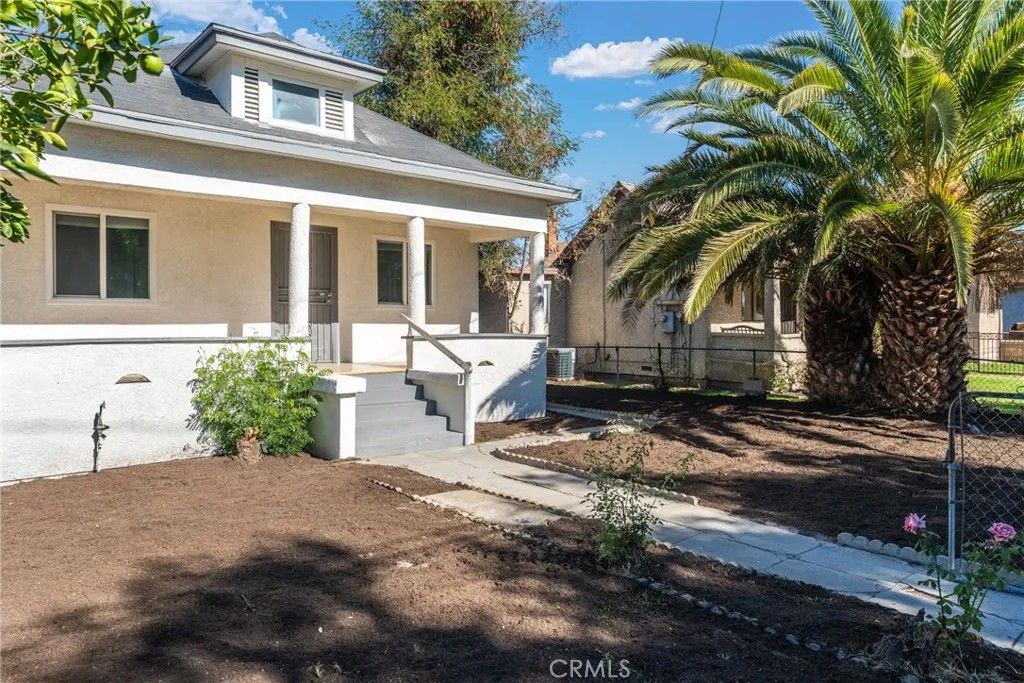 Photo of 1354 W Congress St, San Bernardino, CA 92410 (MLS # CV25279414)