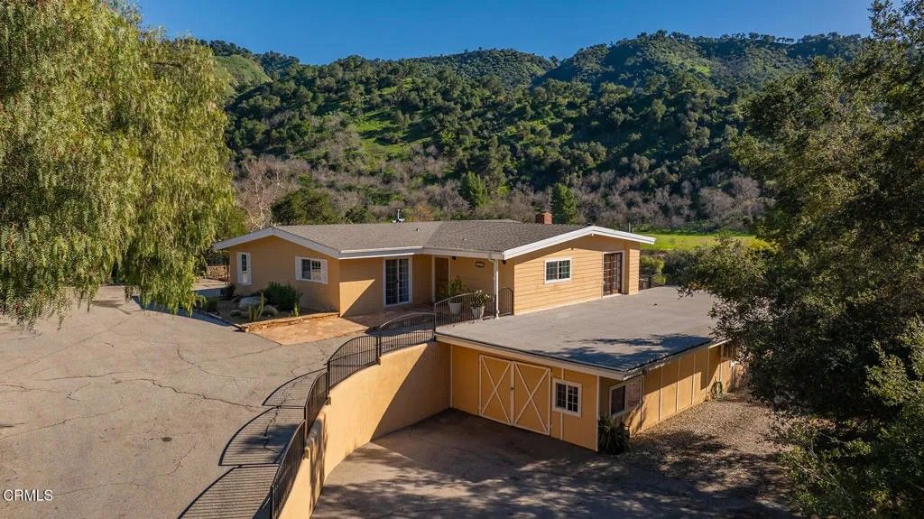 Photo of 10522 Creek Road, Ojai, CA 93023 (MLS # V1-34390)
