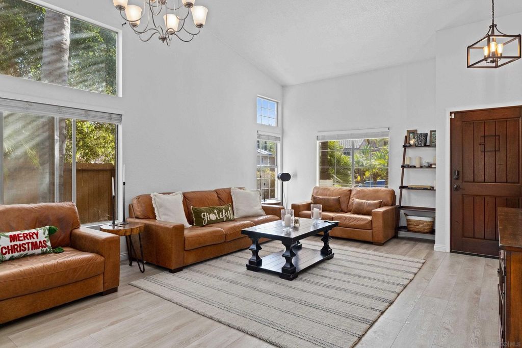 Photo of 286 Glendale Ave, San Marcos, CA 92069 (MLS # 250045731)