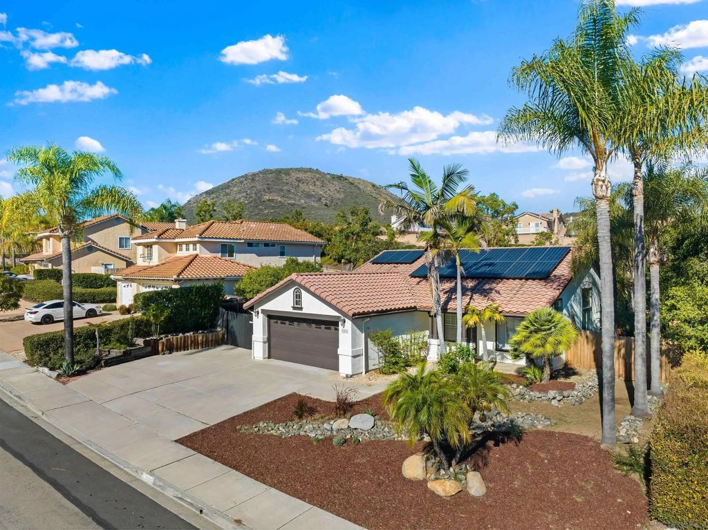 Photo of 286 Glendale Ave, San Marcos, CA 92069 (MLS # 250045731)