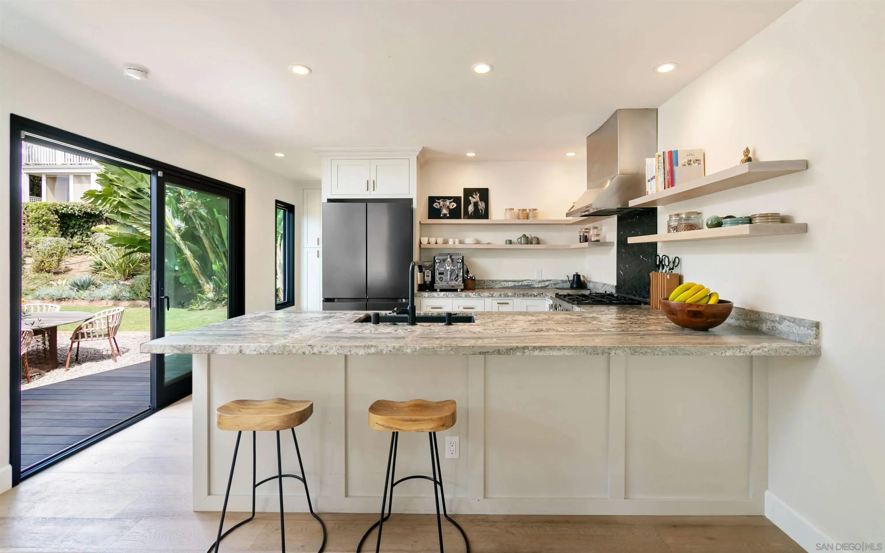 La Jolla, California 92037, United States, 3 Bedrooms Bedrooms, ,2 BathroomsBathrooms,Residential,Active,225446