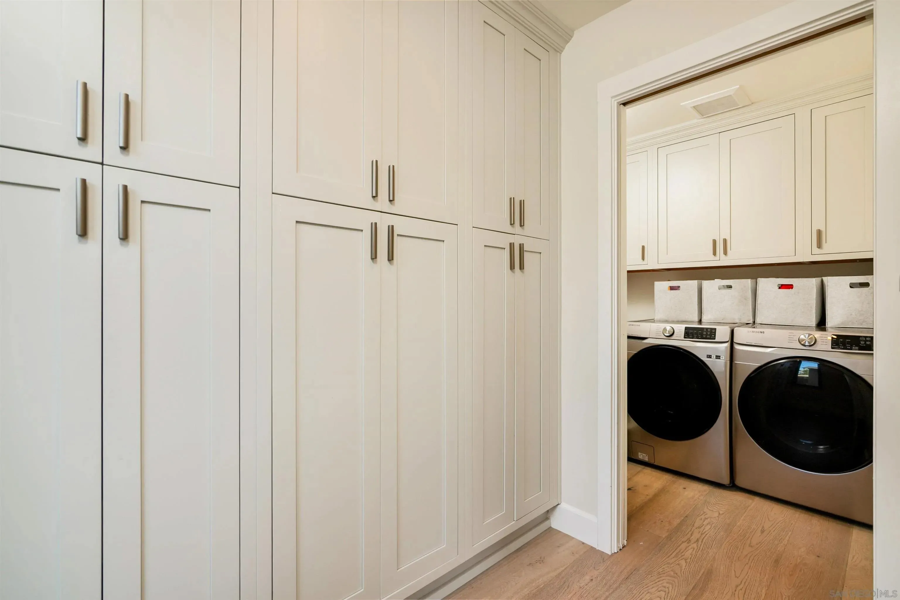 La Jolla, California 92037, United States, 3 Bedrooms Bedrooms, ,2 BathroomsBathrooms,Residential,Active,225446