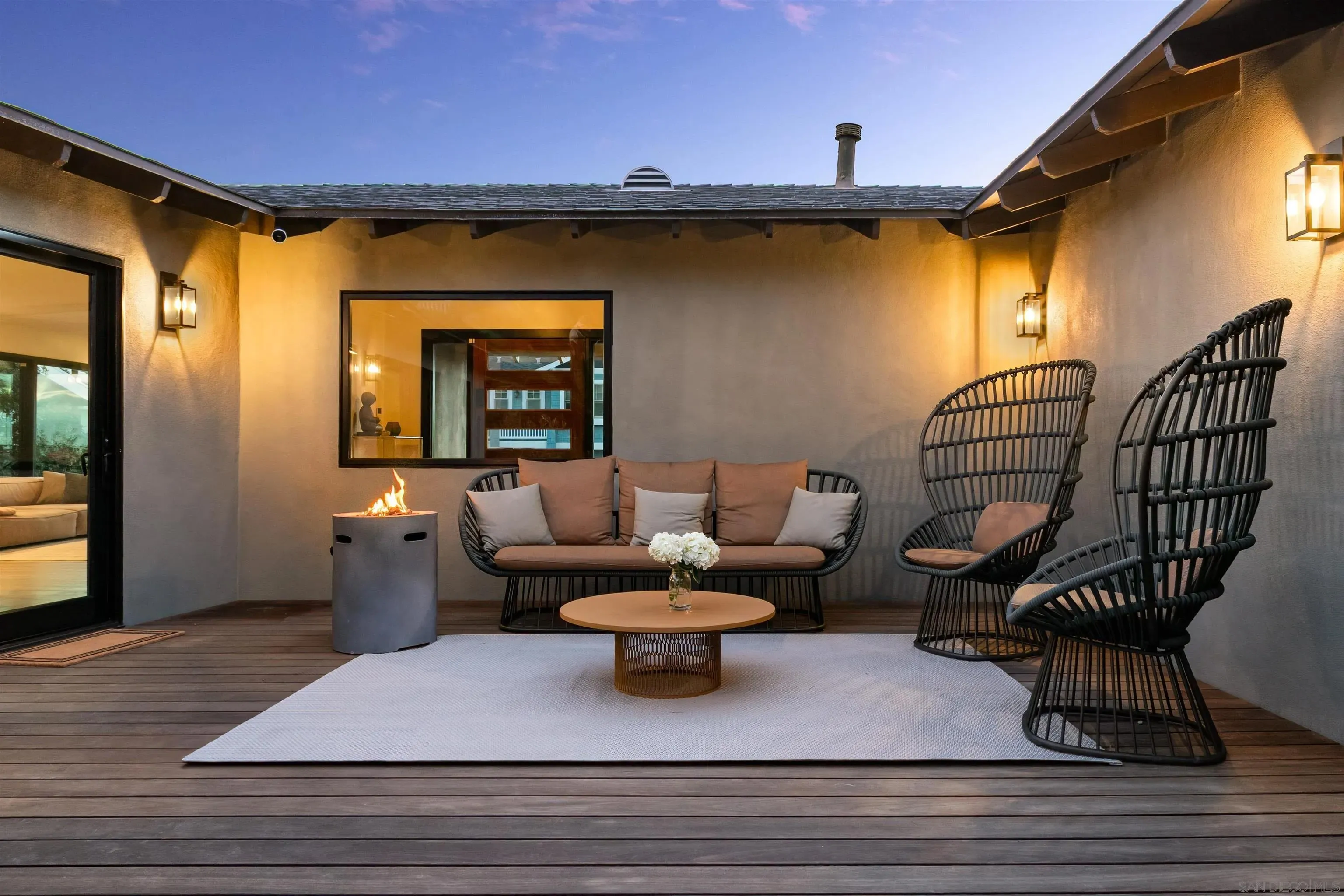 La Jolla, California 92037, United States, 3 Bedrooms Bedrooms, ,2 BathroomsBathrooms,Residential,Active,225446