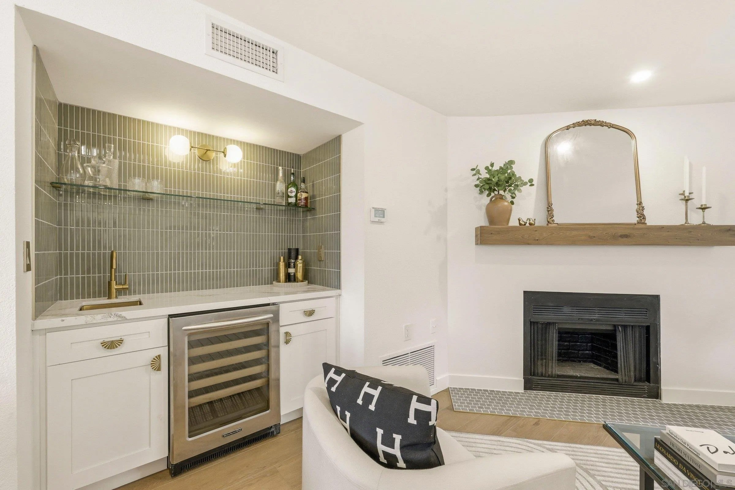 1263 Robinson 13