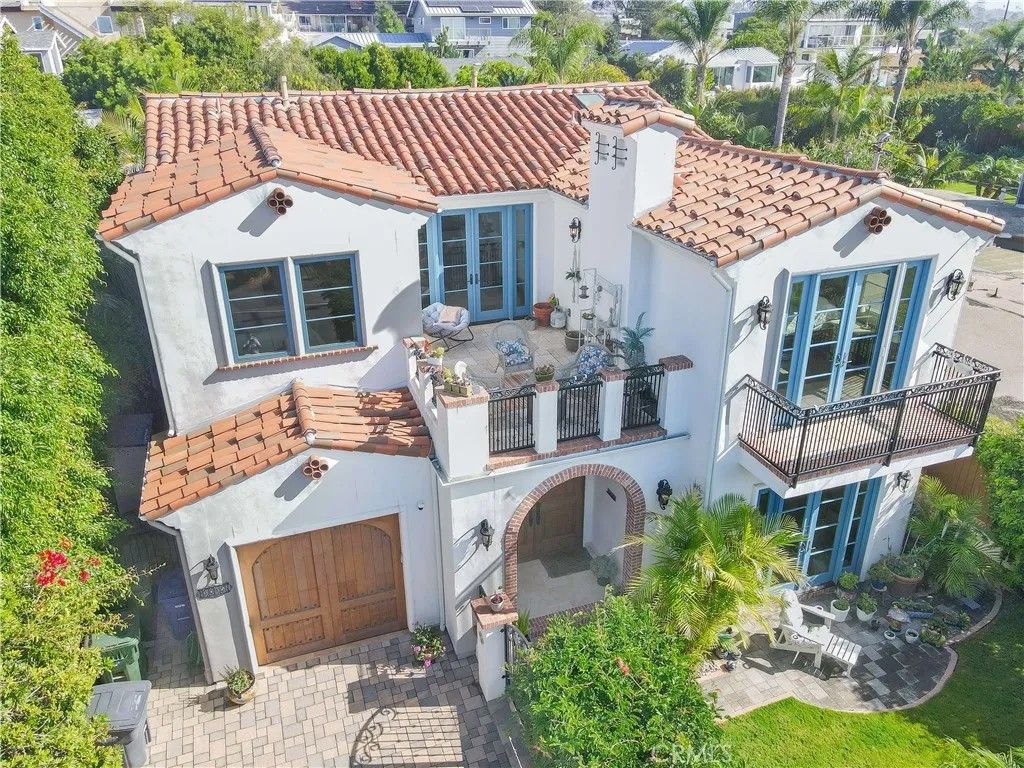 Photo of 1015 Gardena Rd, Encinitas, CA 92024 (MLS # TR25259806)