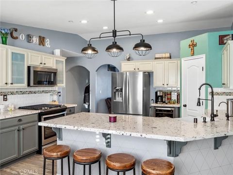 Tiny photo for 12326 Silver Rock Rd, Pinon Hills, CA 92372 (MLS # IG25270840)