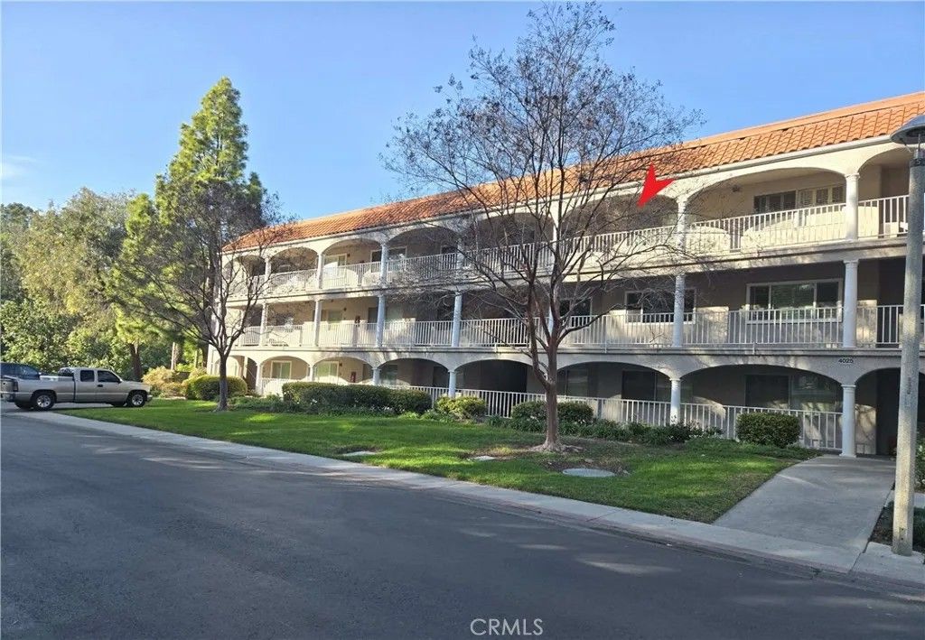 Photo of 4025 Calle Sonora Este #3C, Laguna Woods, CA 92637 (MLS # OC26029522)