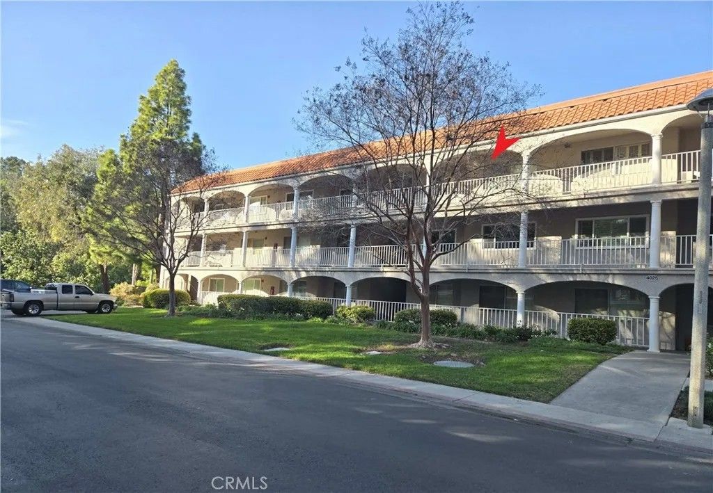 Photo of 4025 Calle Sonora Este #3C, Laguna Woods, CA 92637 (MLS # OC26029522)