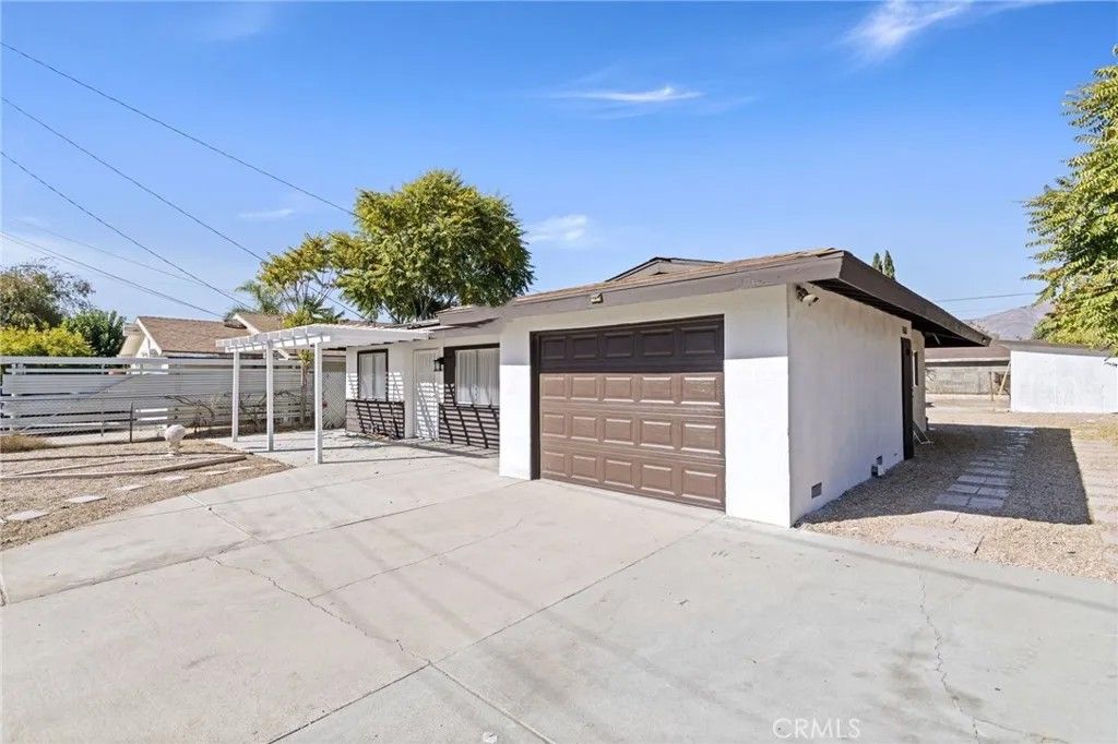 Photo of 255 W 6th St, San Jacinto, CA 92583 (MLS # PW25247539)