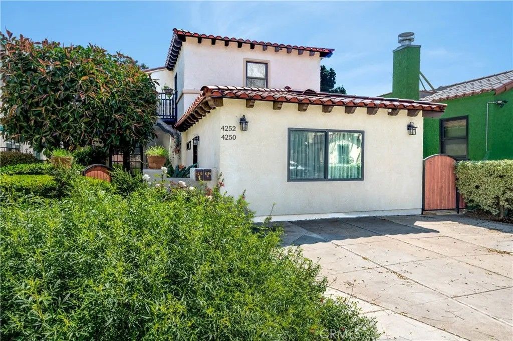 Photo of 4252 S Norton Ave, Los Angeles, CA 90008 (MLS # PW26069681)