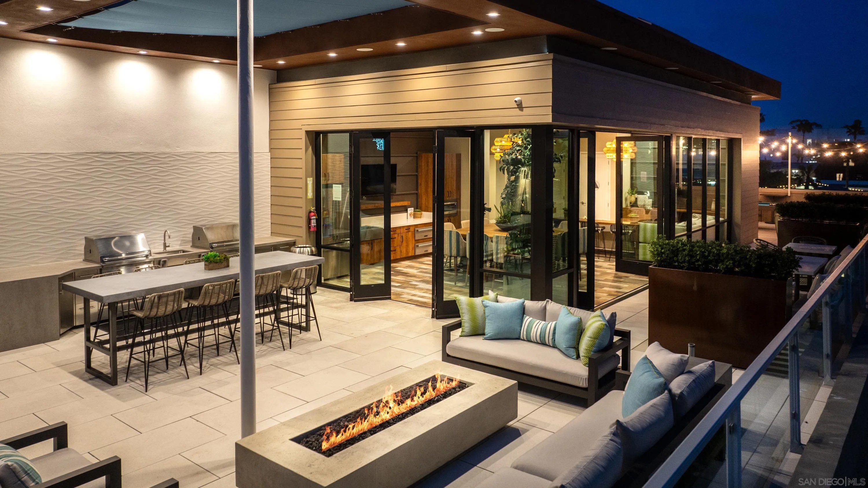 355 N Cleveland Street 304