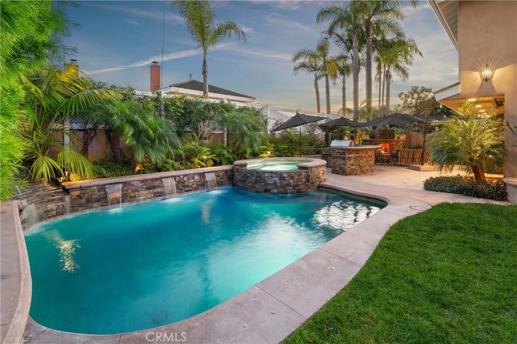 2065 Phalarope Court