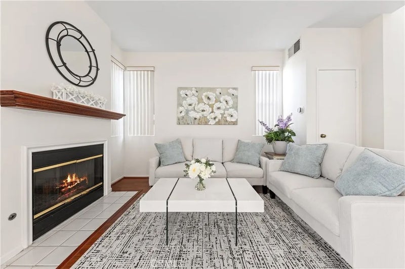 1232 Mission Pl