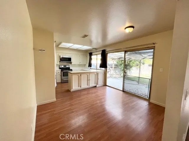 3056 Bedford